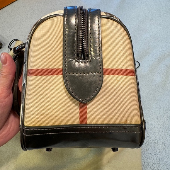Burberry Beige/Metallic Nova Check PVC Chester Boston Bag used - Picture 5 of 16